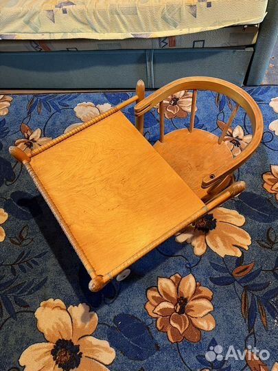 Детский стульчик для кормления деревянный