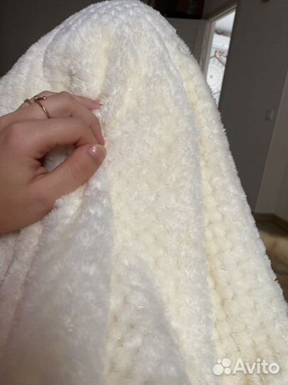 Плед бежевый пушистый 200х220