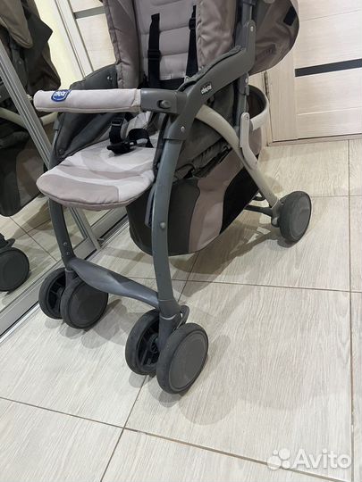 Коляска Прогулочная коляска Chicco SimpliCity