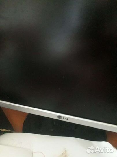 Монитор LG