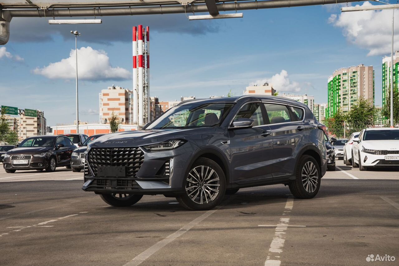 Jetour X70 Plus 1.6 AMT, 2026