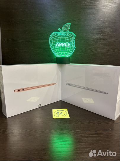 Apple MacBook Air 13 M1 8/256 Новый Чек