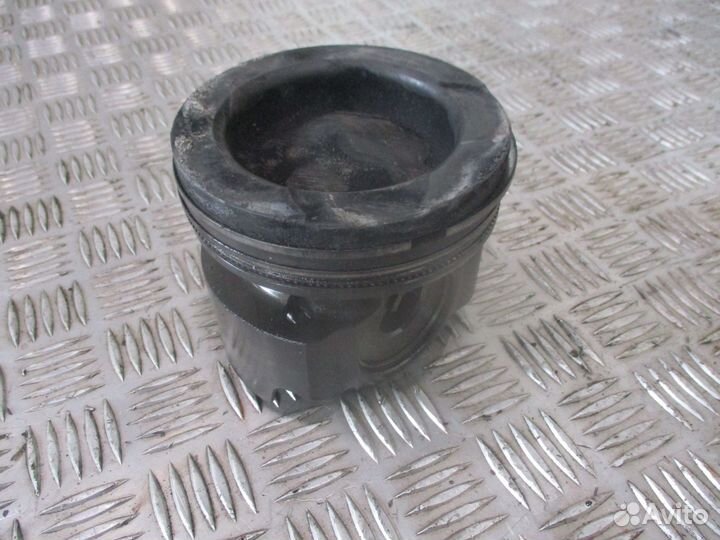 Поршень Volvo 20958115