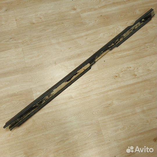 Накладка порога левая Opel Omega 1986-1994