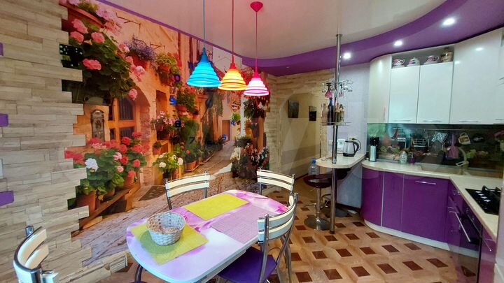 2-к. квартира, 76,4 м², 1/2 эт.