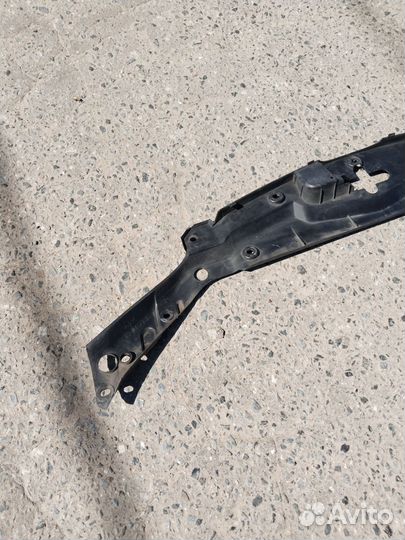 Накладка замка капота Honda Accord 7