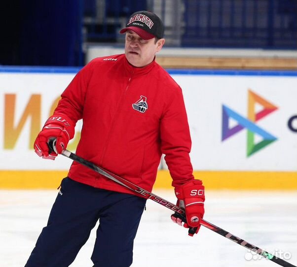 Перчатки хоккейные