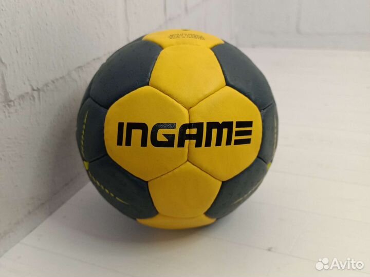 Гандбольный мяч