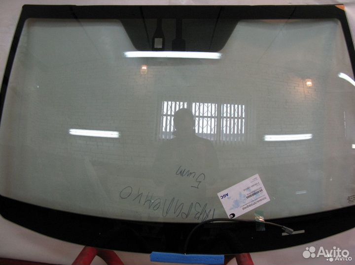 Заднее стекло Мицубиси Галант 8