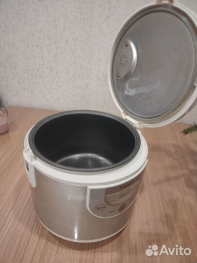 Мультиварка Panasonic SR-TMH18