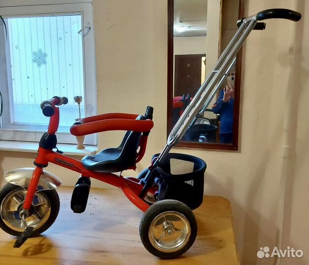 Детский велосипед трехколесный с ручкой бу