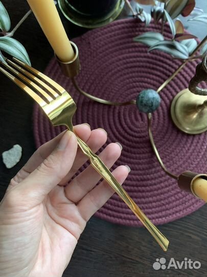 Набор столовых приборов новый 4 персоны