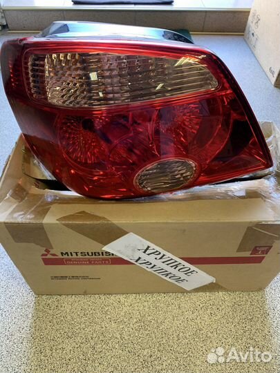 Задний фонарь Outlander