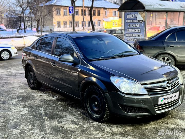 Opel Astra 1.8 AT, 2010, 250 000 км