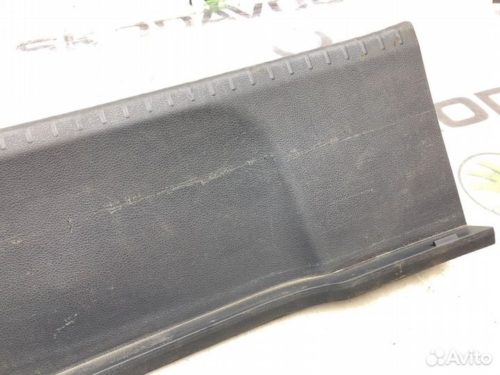 Накладка замка багажника Volkswagen Passat B8 2.0