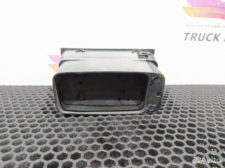 Дефлектор воздушный Iveco Stralis