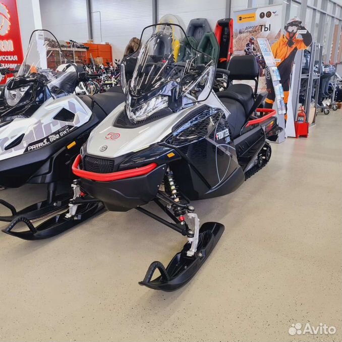 Снегоход stels атаман sa800t черный. Снегоход вектор 551. Снегоход инжектор. Буран стелс росомаха. Инжекторный двигатель снегохода буран.