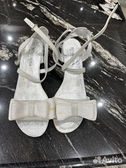 Босоножки Monnalisa новые 37 размер