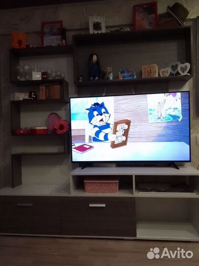 Стенка в гостиную