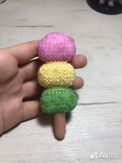 Данго мороженое из бисера амигуруми