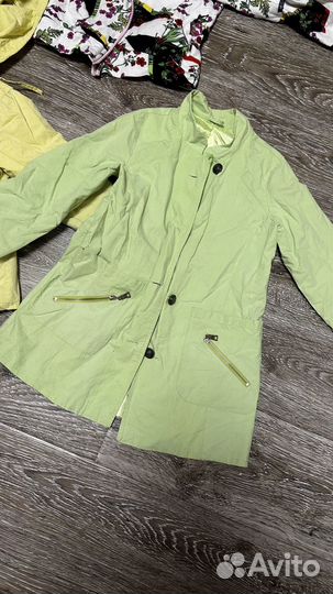 Плащ тонкий для девочки