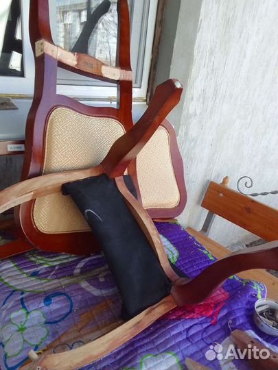 Ремонт стульев,перетяжка диванов,кресел,мотоциклы