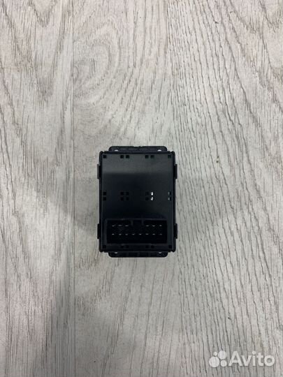 Блок кнопок стеклоподъемников Kia RIO 3