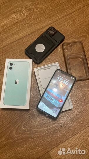 iPhone 11, 64 ГБ
