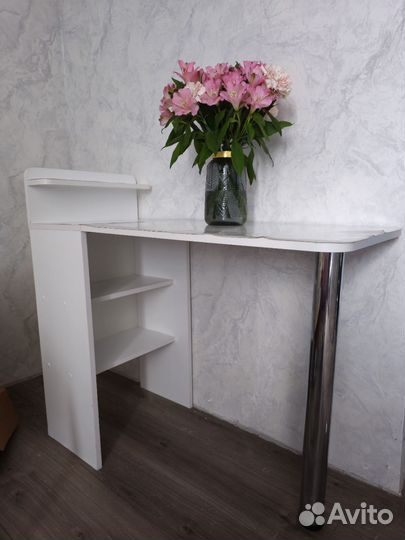 Стол складной (маникюрный/рабочий/обеденный)