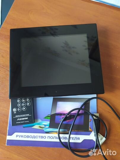 Цифровая фоторамка digma PF-802