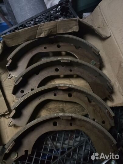 Тормозные колодки задние nissan