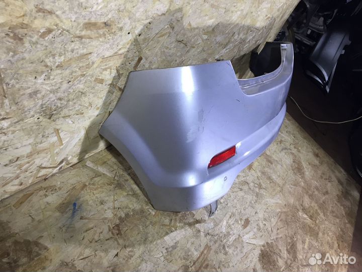 Бампер задний Daihatsu YRV M211G Серыйдефект крепл