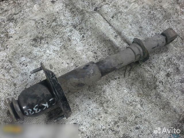 Амортизатор задний Toyota Corolla E12 2001-2006