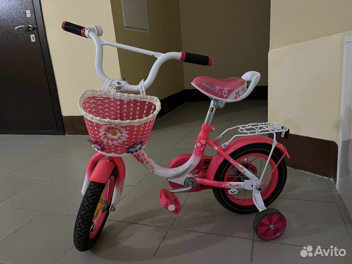 Детский велосипед четырехколесный 14
