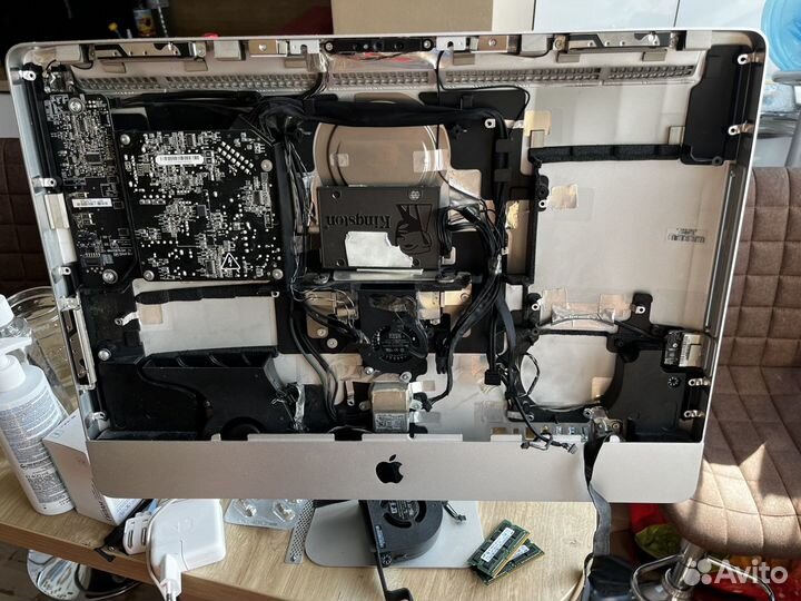 Apple iMac 21,5 2011 по запчастям