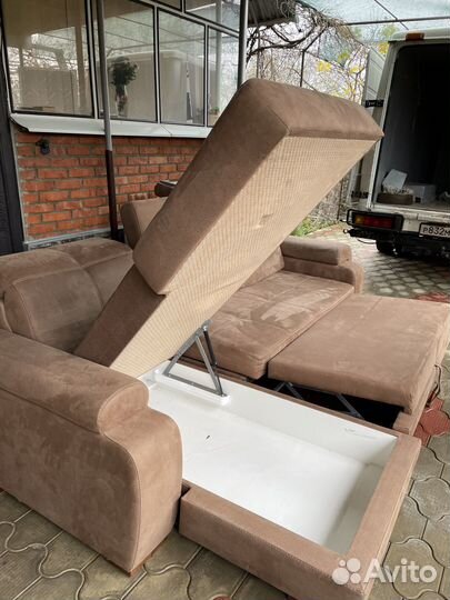 Угловой диван Бруно б/у