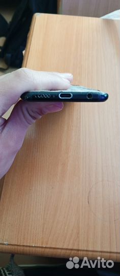 HONOR 10, 8/128 ГБ