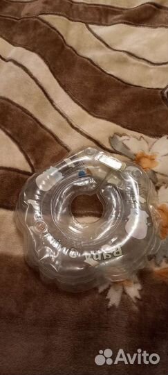 Круг на шею для купания