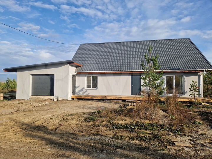 Дом 212 м² на участке 13 сот.