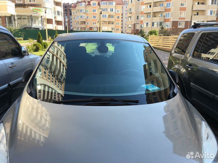 Лобовое стекло Рено Сценик