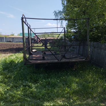 Телега для сена и грабли поперечные