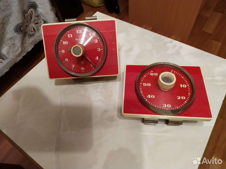 Таймер кухонный и часы