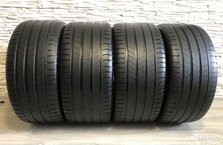 Michelin Latitude Sport 3 265/40 R21 и 295/35 R21 103Y