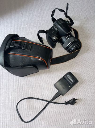 Цифровой зеркальный фотоаппарат Sony-A390