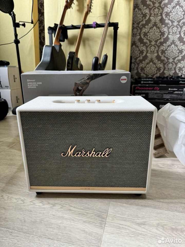 Колонка Marshall Woburn II