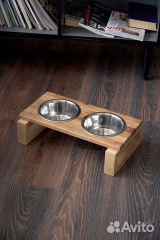 Подставка с мисками для собаки