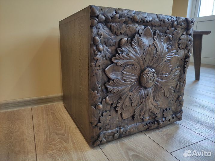 Тумбочка из массива дуба