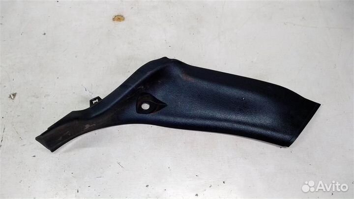 Накладка на стойку нижняя заднюю левую Peugeot 206