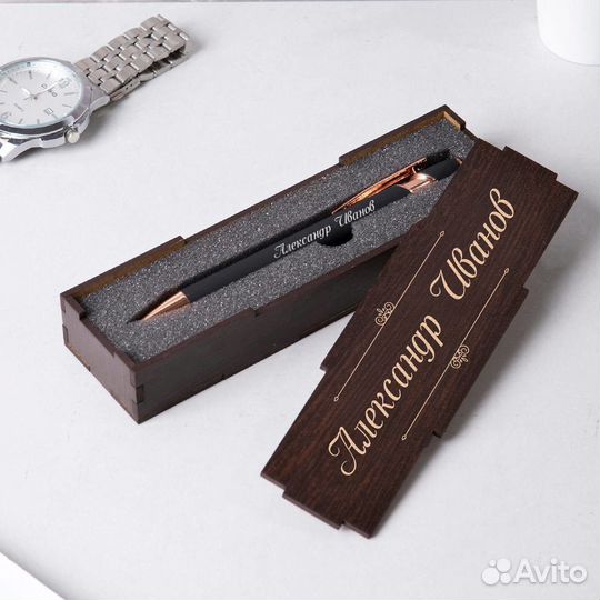 Именная ручка-стилус в подарочном футляре