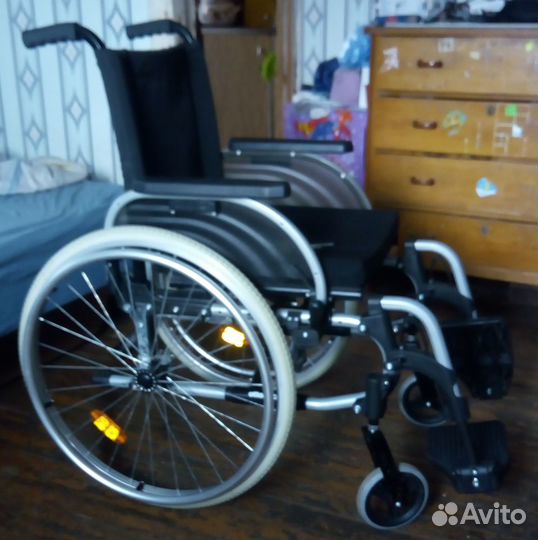 Инвалидная коляска